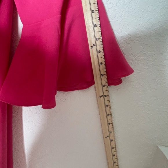 Trina Turk NWT Knox Off Shoulder Dress Flared Sleeve Shift Size M Pink Lined - Picture 14 of 14